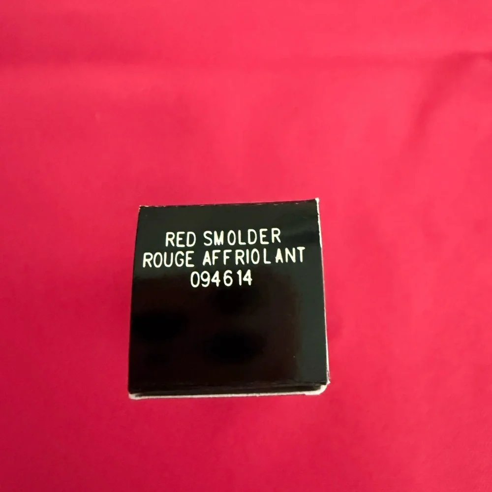 Mary Kay Gel Semi-Shine Lipstick - Red Smolder New in Box